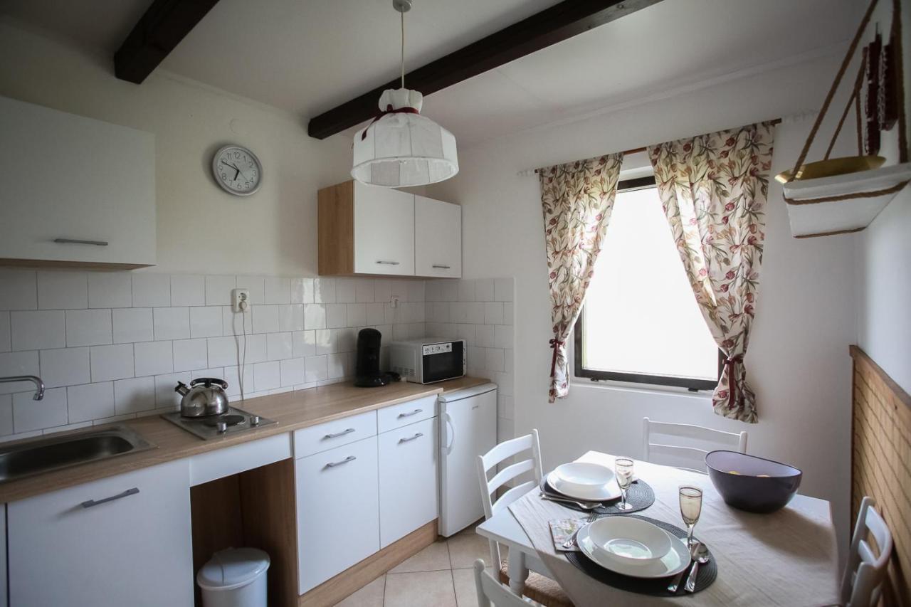 Hellenyi Apartmanok Harkan Exterior foto
